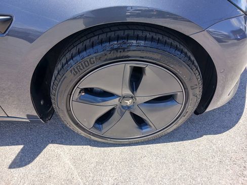 Used 2022 Tesla Model 3 Long Range AWD/4WD image 18