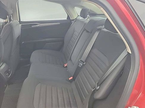 Used 2020 Ford Fusion SE FWD image 17