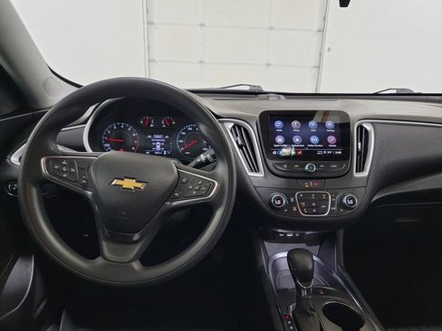 Used 2024 Chevrolet Malibu LT FWD image 12