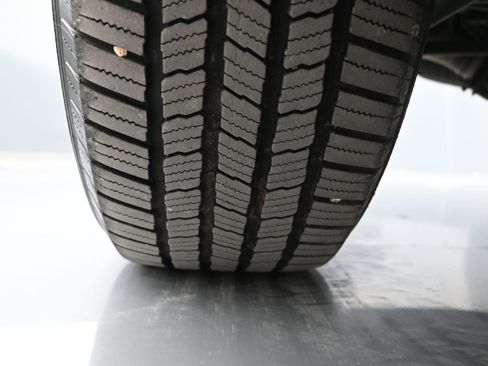 Used 2012 Toyota Highlander Limited image 19