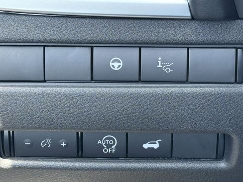 New 2026 Nissan Rogue Platinum w/ Platinum Premium Package AWD/4WD image 13