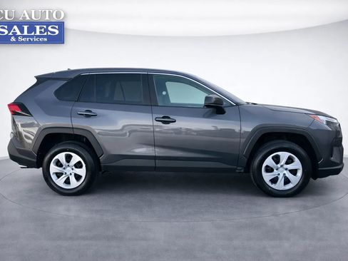 Used 2024 Toyota RAV4 LE image 2