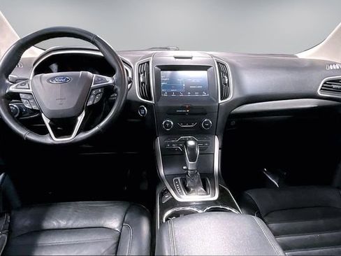 Used 2016 Ford Edge SEL w/ Equipment Group 201A FWD image 9