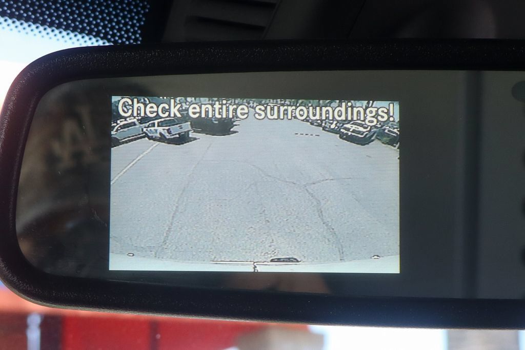 Used 2020 Mercedes-Benz Sprinter 2500 image 32