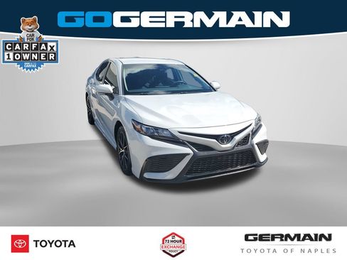 Used 2024 Toyota Camry SE FWD image 5