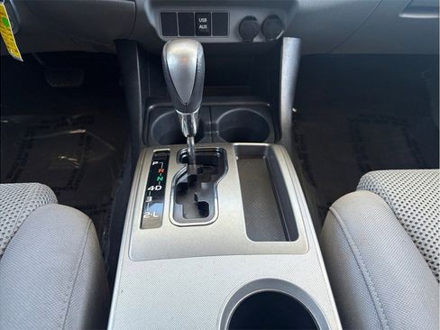 Used 2015 Toyota Tacoma 4x4 Double Cab w/ TRD Sport Package image 8