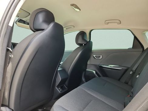 New 2026 Kia K4 FWD image 16