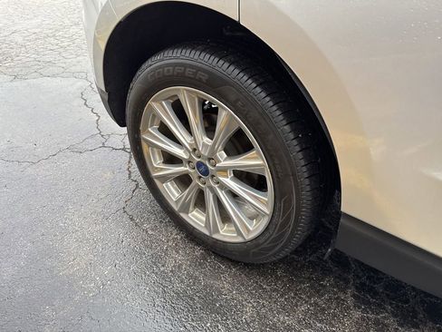 Used 2017 Ford Edge Titanium w/ Equipment Group 301A image 20