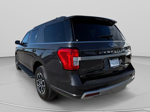 Used 2024 Ford Expedition XLT AWD/4WD image 3