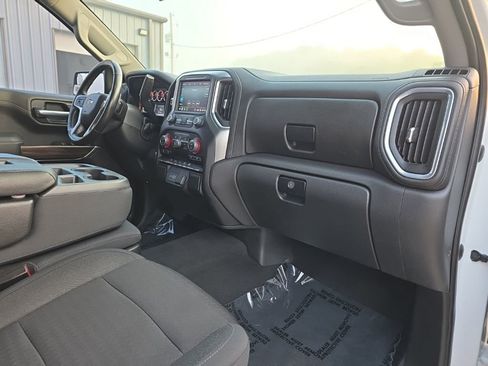 Used 2021 Chevrolet Silverado 1500 LT AWD/4WD image 18