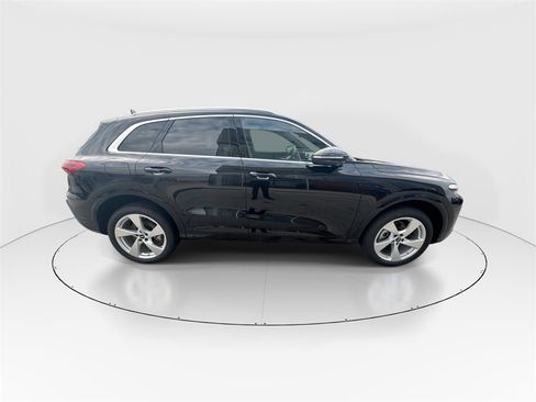 New 2025 Audi Q5 Premium Plus image 9