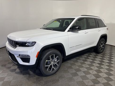 New 2025 Jeep Grand Cherokee Limited w/ Trailer Tow Package image 3