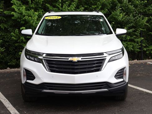 Used 2023 Chevrolet Equinox LT AWD/4WD image 2