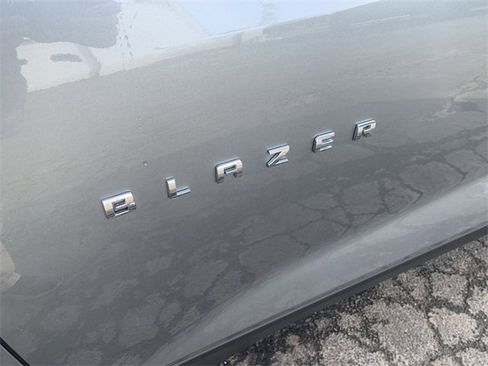 Certified 2025 Chevrolet Blazer LT w/ Convenience Package image 31