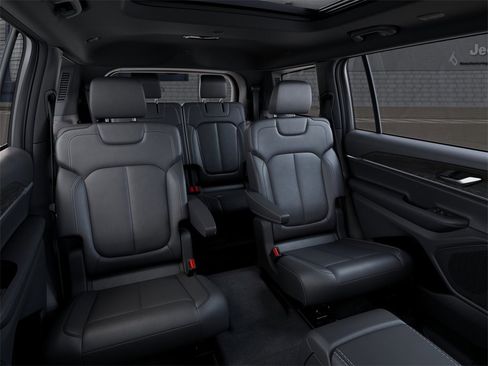 New 2025 Jeep Grand Cherokee L Limited w/ Black Appearance Package image 15