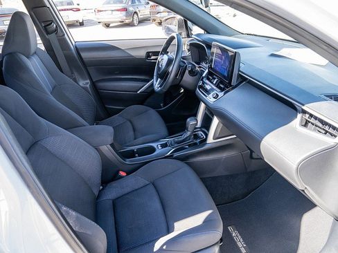 Used 2023 Toyota Corolla Cross AWD Hybrid image 19