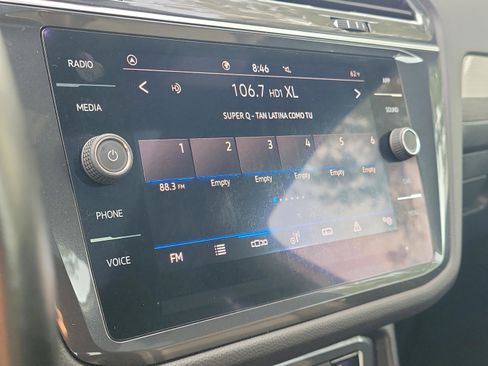 Used 2021 Volkswagen Tiguan SE R-Line image 15