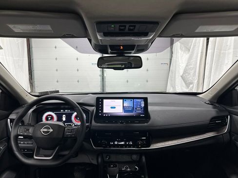 Used 2026 Nissan Rogue Platinum w/ Platinum Premium Package AWD/4WD image 42
