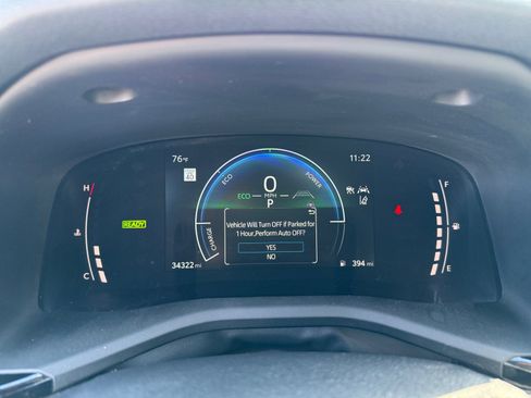 Used 2025 Toyota Camry SE image 11