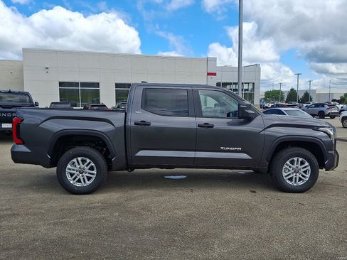 New 2026 Toyota Tundra SR5 AWD/4WD image 5