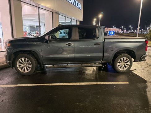 Used 2020 Chevrolet Silverado 1500 Custom w/ Custom Value Package image 24