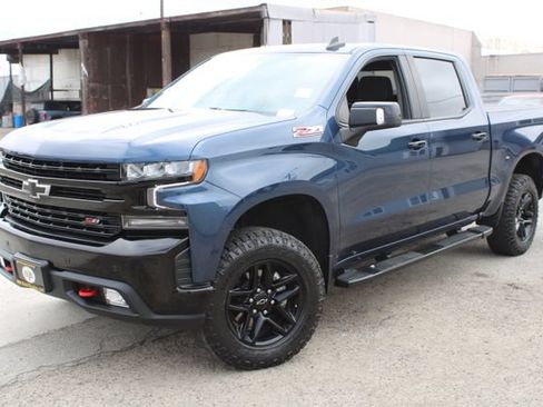 Used 2022 Chevrolet Silverado 1500 LT Trail Boss w/ Safety Package AWD/4WD image 12