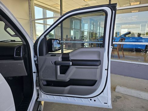 Used 2019 Ford F150 XLT AWD/4WD image 11