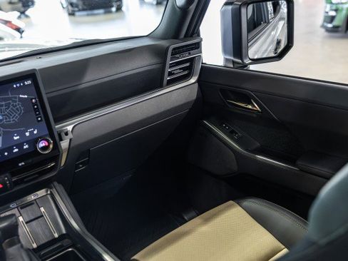 Used 2025 Lexus GX 550 AWD/4WD image 48