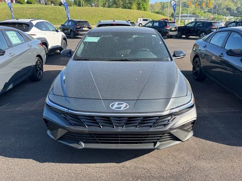 New 2026 Hyundai Elantra Sport FWD image 6