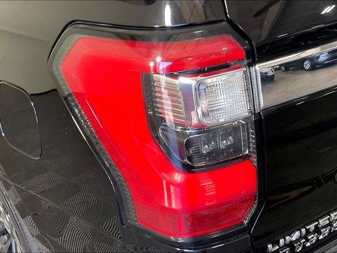 Used 2021 Ford Expedition Max Limited AWD/4WD image 36