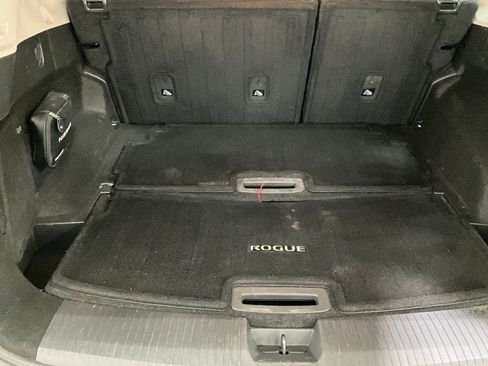 Used 2023 Nissan Rogue SL w/ SL Premium Package image 25