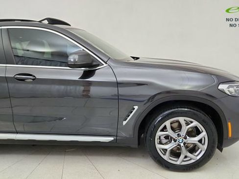 Used 2025 BMW X4 xDrive30i AWD/4WD image 7