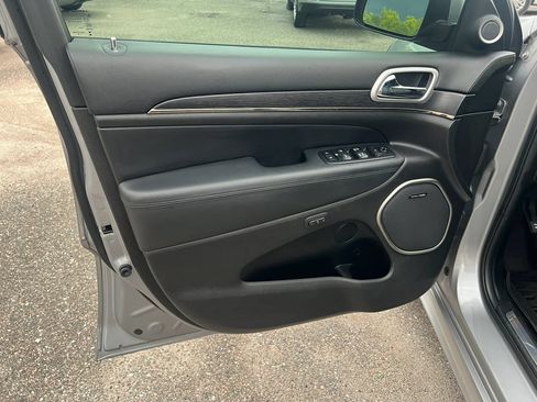 Used 2018 Jeep Grand Cherokee High Altitude RWD image 6
