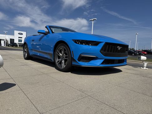 New 2025 Ford Mustang Premium image 34