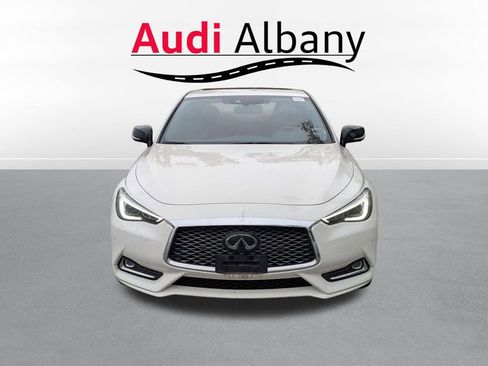Used 2019 INFINITI Q60 Red Sport 400 w/ Proassist Package AWD/4WD image 9