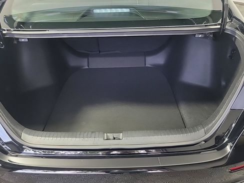 Certified 2025 Honda Accord Sport image 7