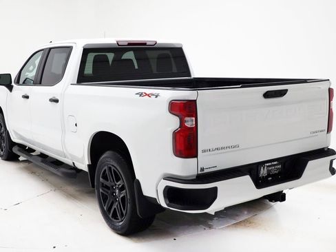 Used 2024 Chevrolet Silverado 1500 Custom image 6