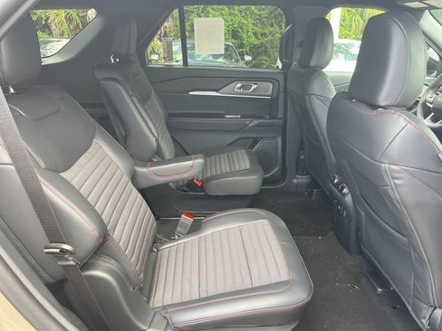 New 2026 Ford Explorer ST-Line w/ ST-Line Street Pack image 29