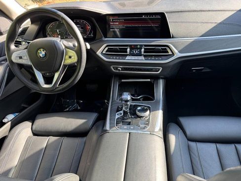 Used 2022 BMW X7 xDrive40i w/ Premium Package image 13