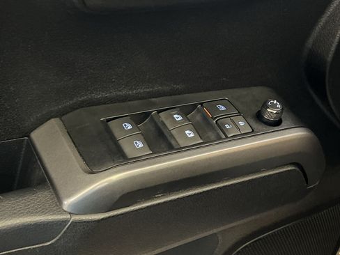 Used 2023 Toyota Tacoma TRD Sport AWD/4WD image 14