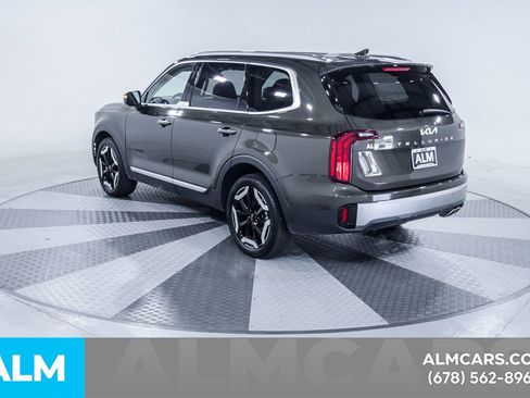 Used 2025 Kia Telluride S FWD image 7