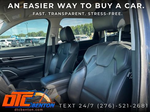 Used 2024 Kia Telluride LX AWD/4WD image 9