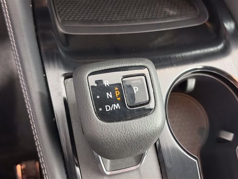 Used 2023 Nissan Rogue SL w/ SL Premium Package AWD/4WD image 32