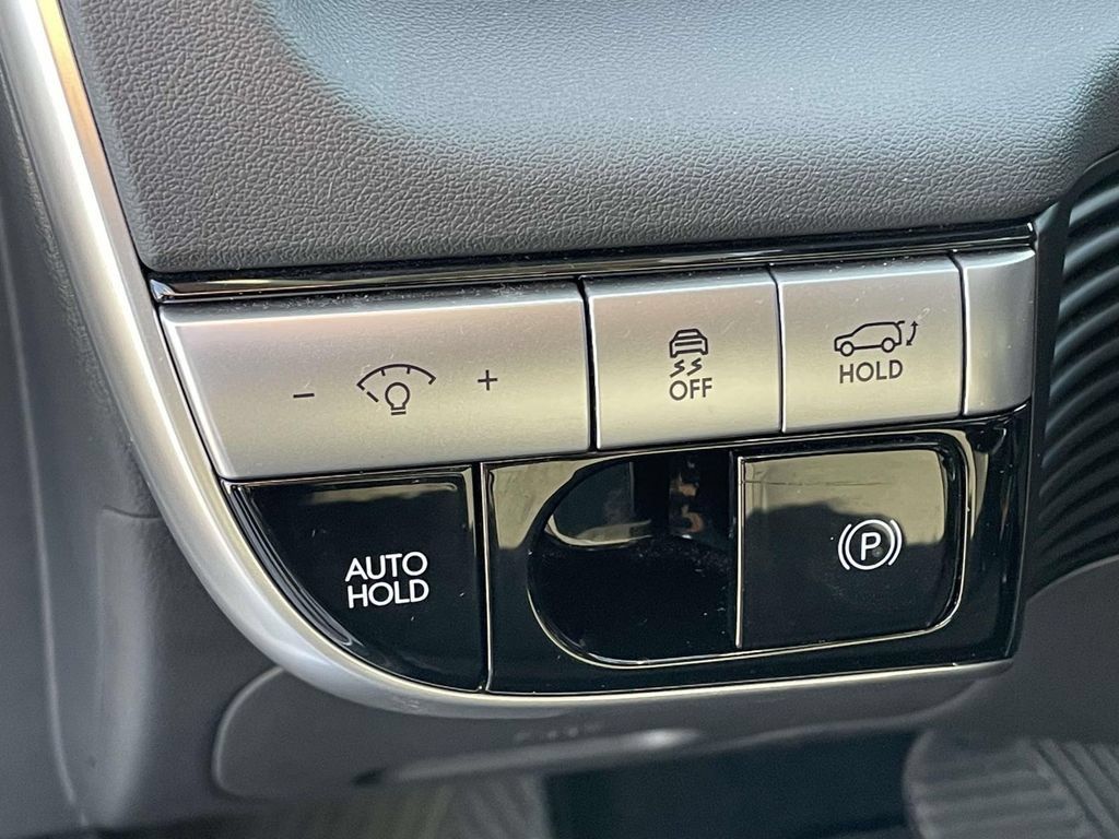 Certified 2024 Hyundai Ioniq 5 SEL RWD image 9