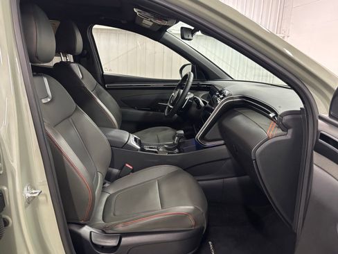 Certified 2024 Hyundai Santa Cruz Limited AWD/4WD image 16