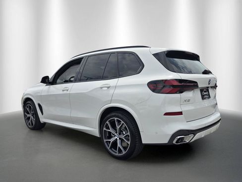 Used 2026 BMW X5 xDrive50e w/ M Sport Package AWD/4WD image 5