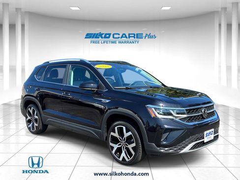 Used 2023 Volkswagen Taos SEL AWD/4WD image 1