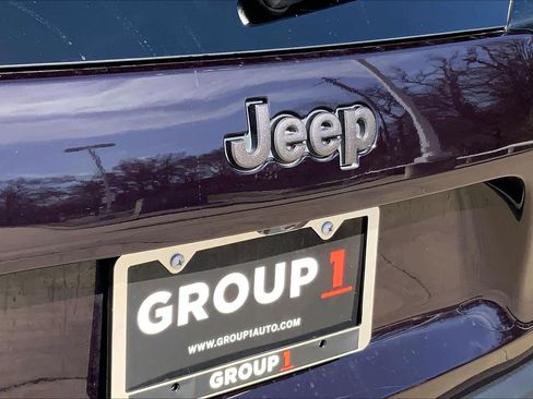 Used 2021 Jeep Cherokee Latitude Lux 80th Anniv w/ Quick Order Package 26U 80TH FWD image 30