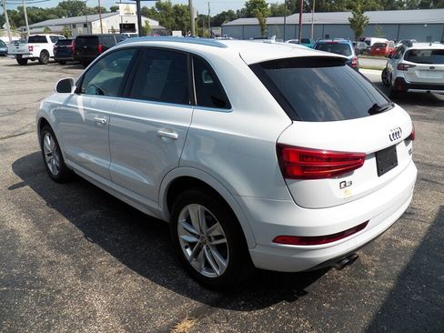 Used 2018 Audi Q3 2.0T Premium Plus w/ Premium Plus Package AWD/4WD image 3