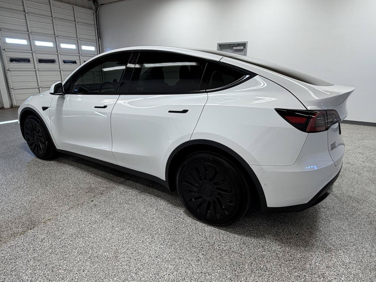 Used 2021 Tesla Model Y Long Range AWD/4WD image 7